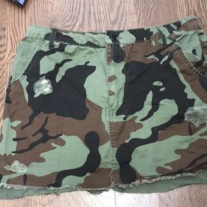 Camo skirt